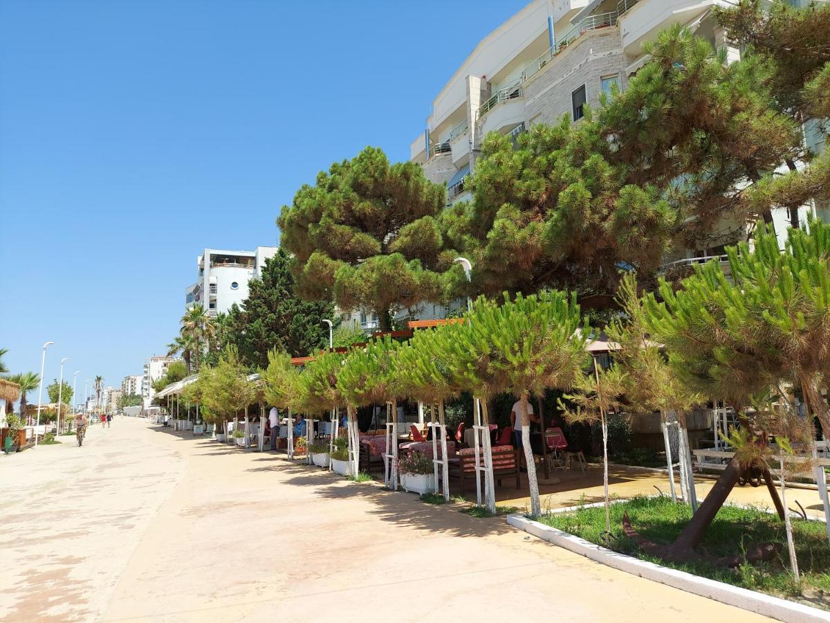 Golden Beach Apartments Драч Екстериор снимка