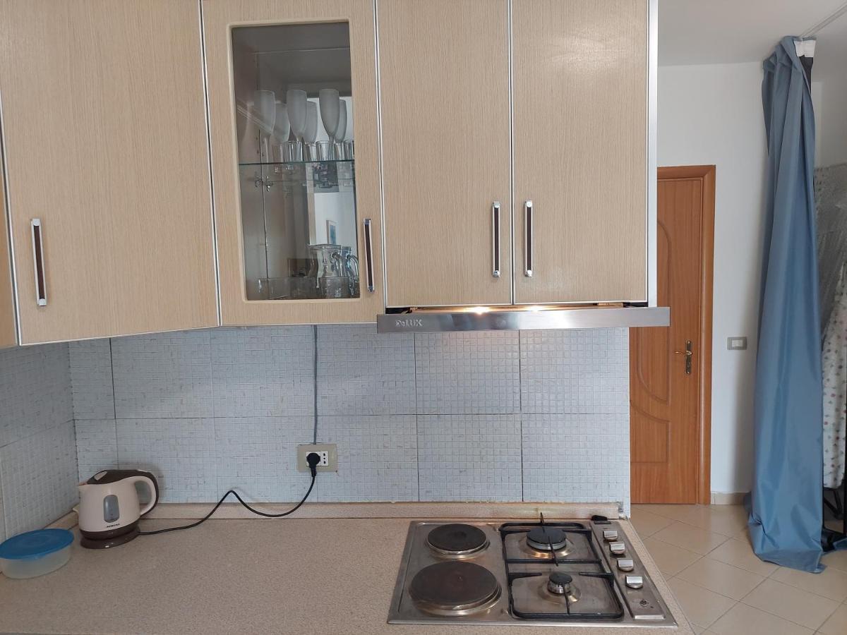 Golden Beach Apartments Драч Екстериор снимка