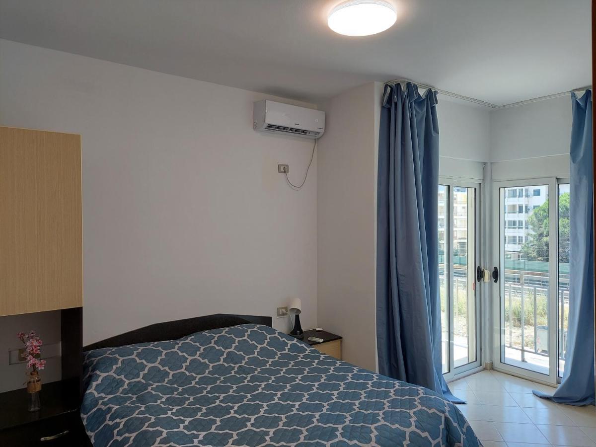 Golden Beach Apartments Драч Екстериор снимка