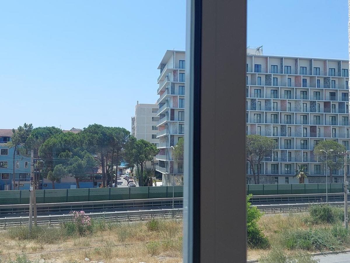 Golden Beach Apartments Драч Екстериор снимка