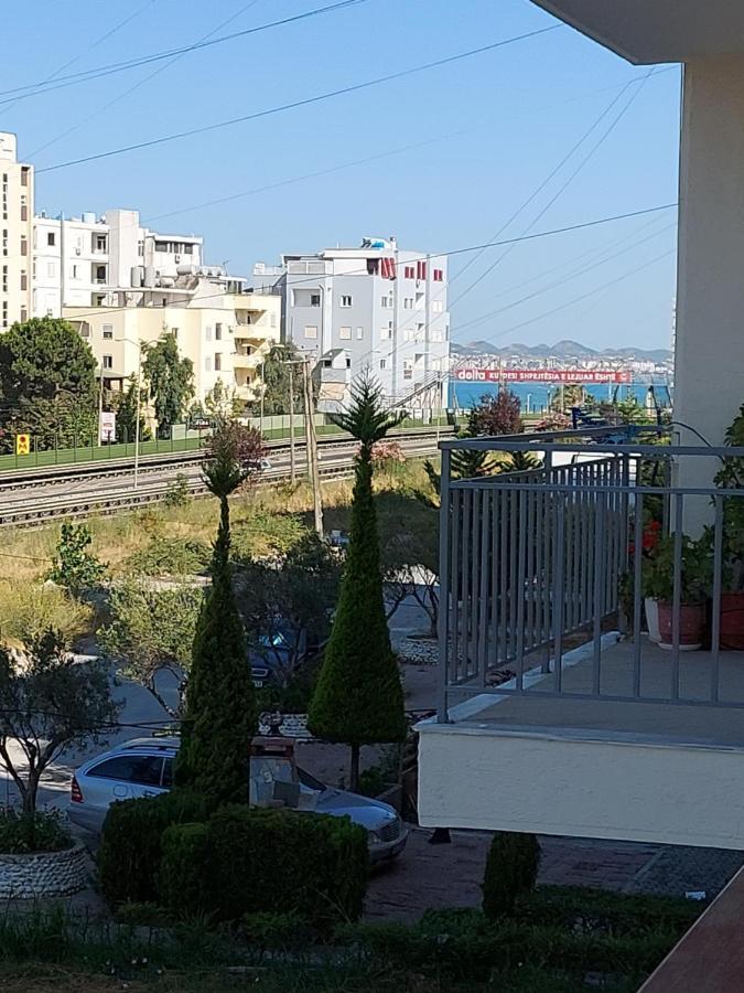 Golden Beach Apartments Драч Екстериор снимка